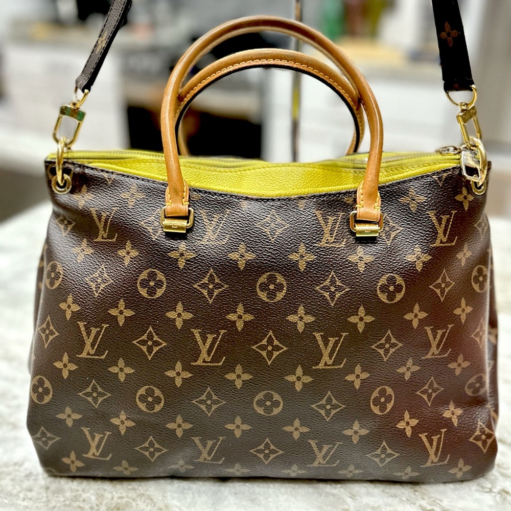 Louis Vuitton Authentic Monogram Pallas MM Aurore - Very Good Condition
